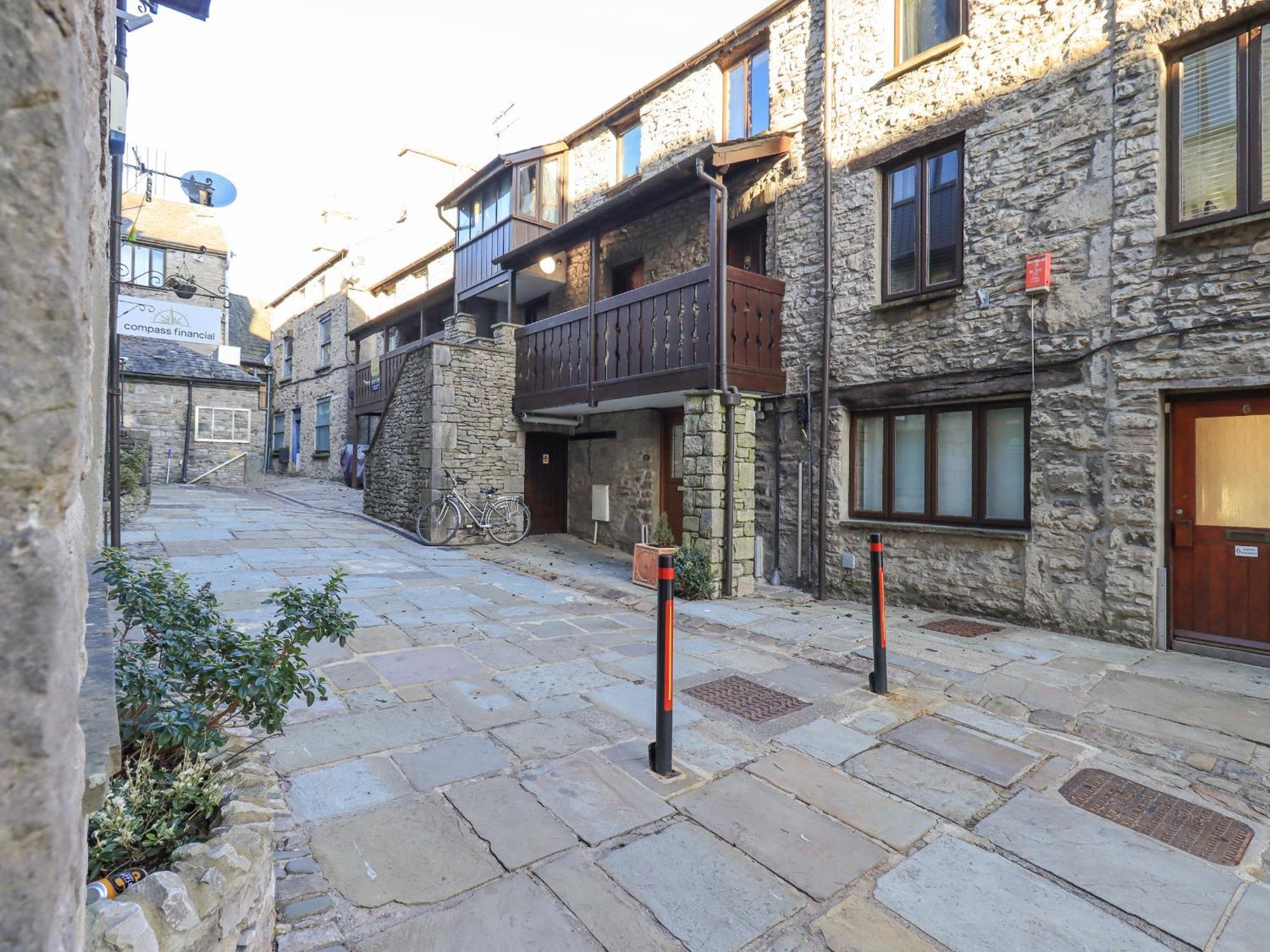 9 Camden Building Kendal Exterior foto